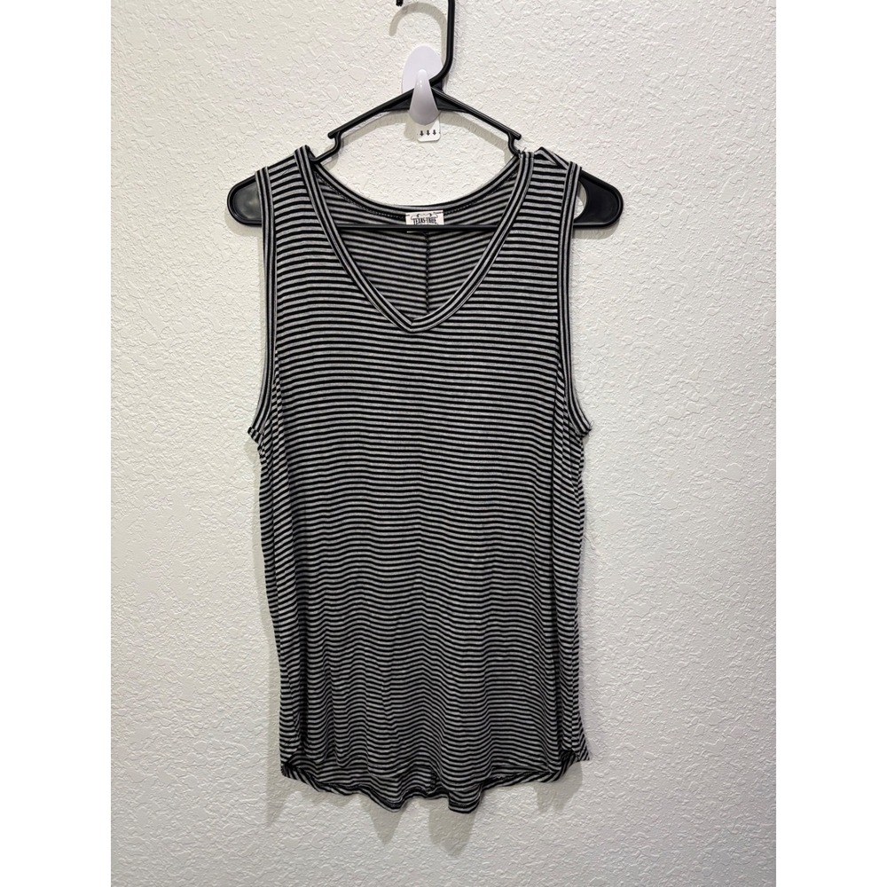 Texas True Threads Women's Striped‎ V Neck Sleeveless Black and White Large Top